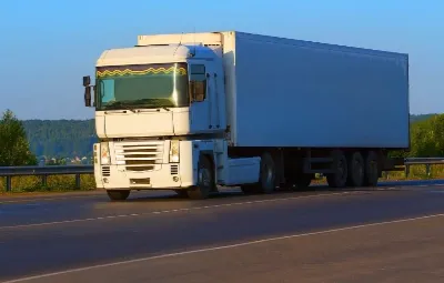 Adana ile Dinar Arası Öğrenci Eşyası Taşıma